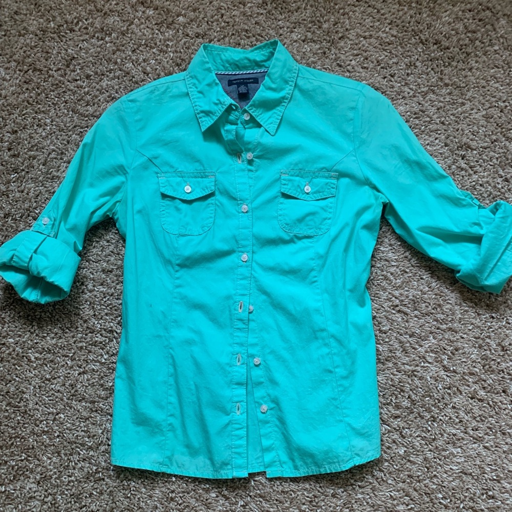 TOMMY HILFIGER Turquoise Button Down Shirt
sz S/P
